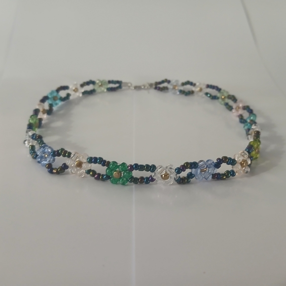 Mom's Island Beads Jewelry - Elegant Multicolor Beaded Necklace
